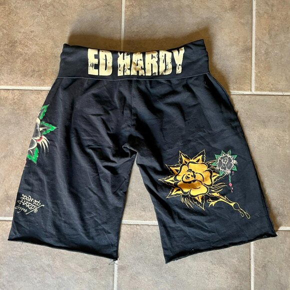 Ed Hardy Women's Black Knit Drawstring Rose Dripping Shorts Medium - Picture 4 of 9